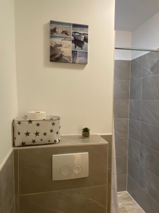 Appartement 1 Mit Kueche Und Neuem Bad, Frisch Saniert Friedrichskoog Ngoại thất bức ảnh
